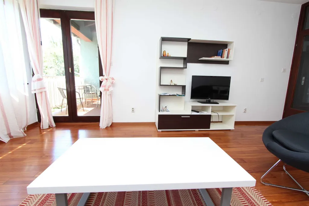 Two-Bedroom Apartment in Rovinj for 4 Guests