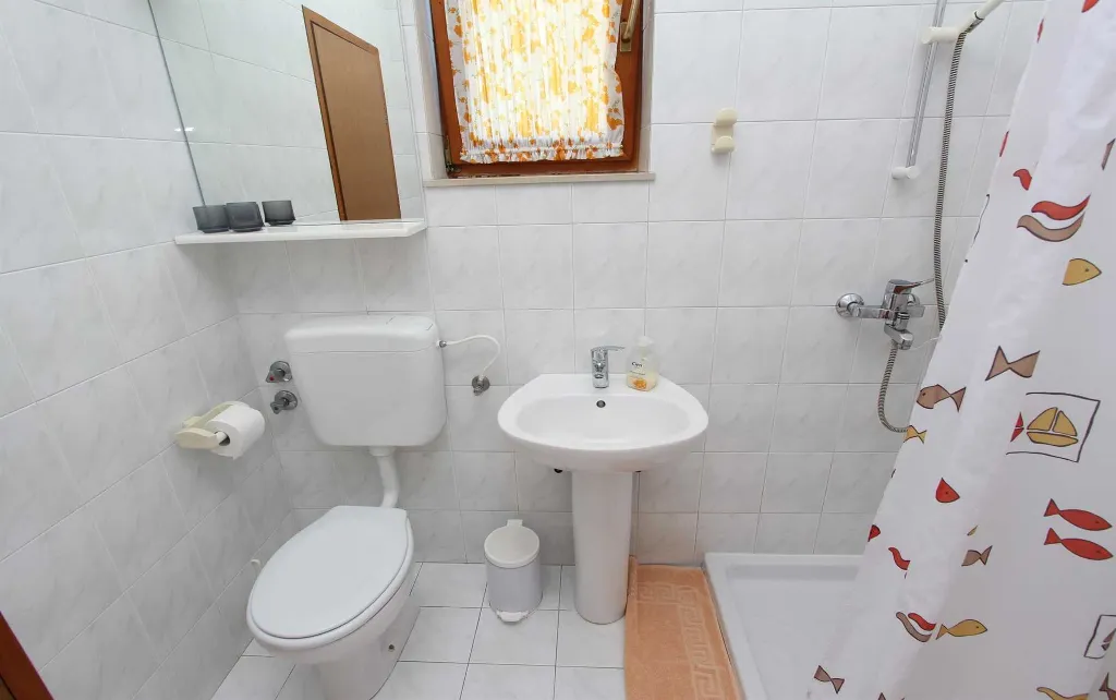 One-Bedroom Apartment for 2 in Rovinj with Parking