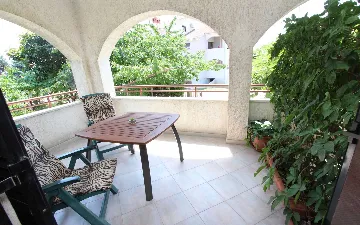 One-Bedroom Apartment for 2 in Rovinj with Parking