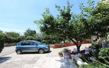 One-Bedroom Apartment for 2 in Rovinj with Parking