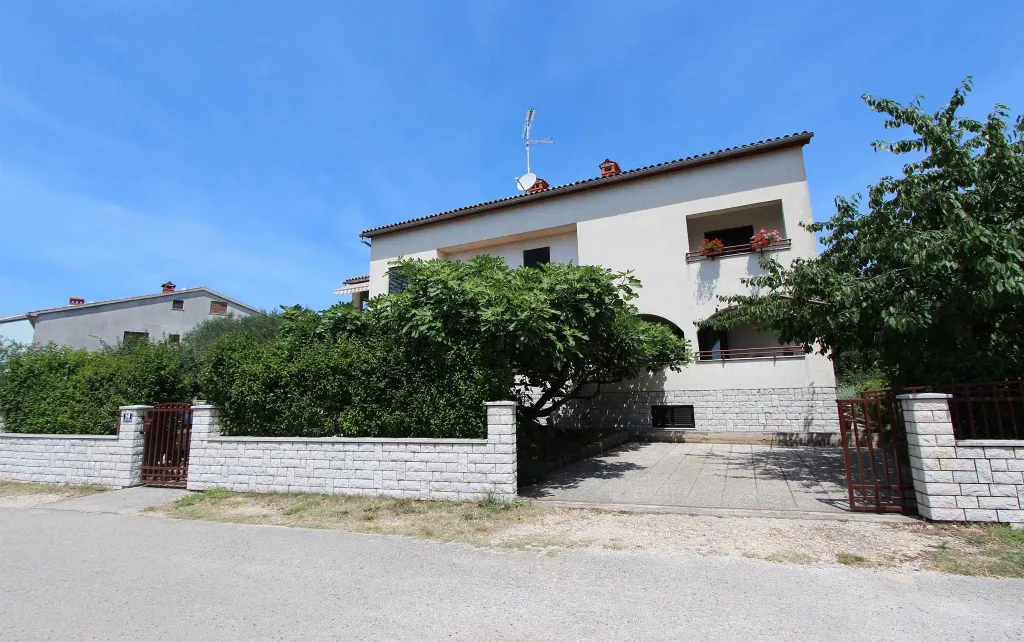 One-Bedroom Apartment for 2 in Rovinj with Parking