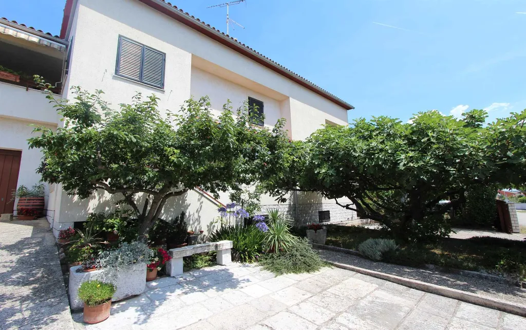 One-Bedroom Apartment for 2 in Rovinj with Parking
