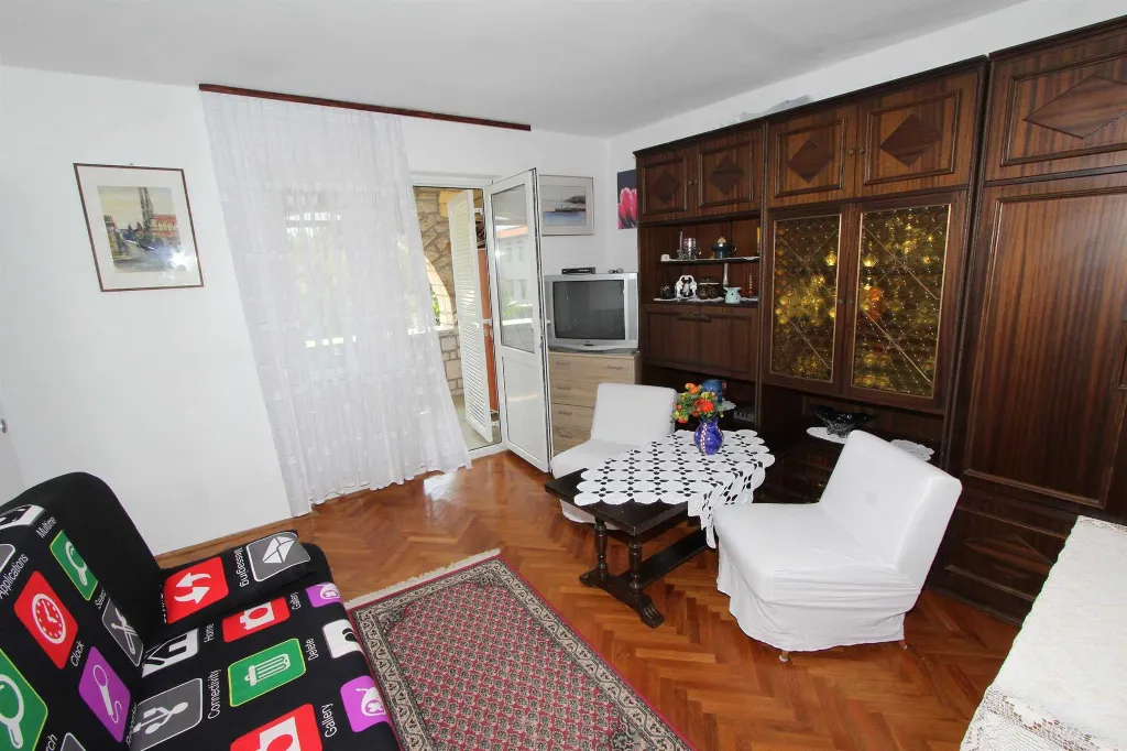 One-Bedroom Apartment for 4 Guests in Rovinj