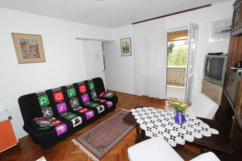 One-Bedroom Apartment for 4 Guests in Rovinj