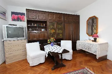 One-Bedroom Apartment for 4 Guests in Rovinj