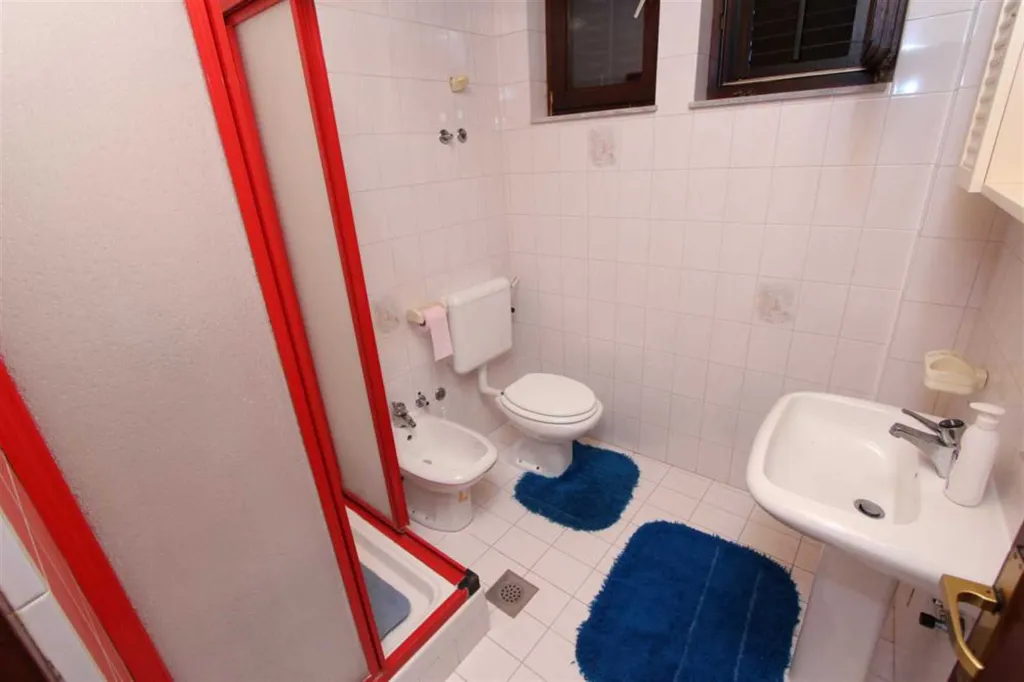 Two-Bedroom Apartment in Rovinj for Up to 6 Guests