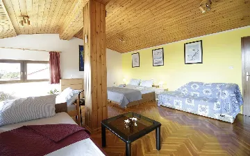 Two-Bedroom Apartment in Rovinj for Up to 6 Guests