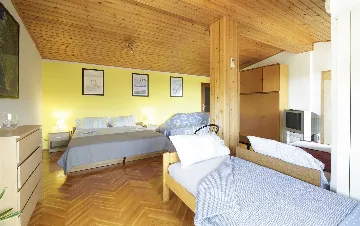 Two-Bedroom Apartment in Rovinj for Up to 6 Guests