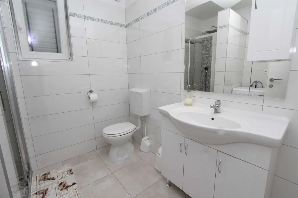 Two-Bedroom Apartment in Rovinj with Parking
