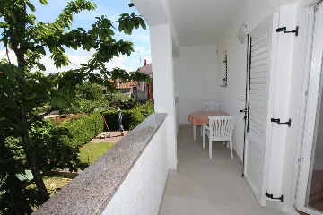 Two-Bedroom Apartment in Rovinj with Parking