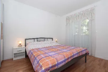 Two-Bedroom Apartment in Rovinj with Parking