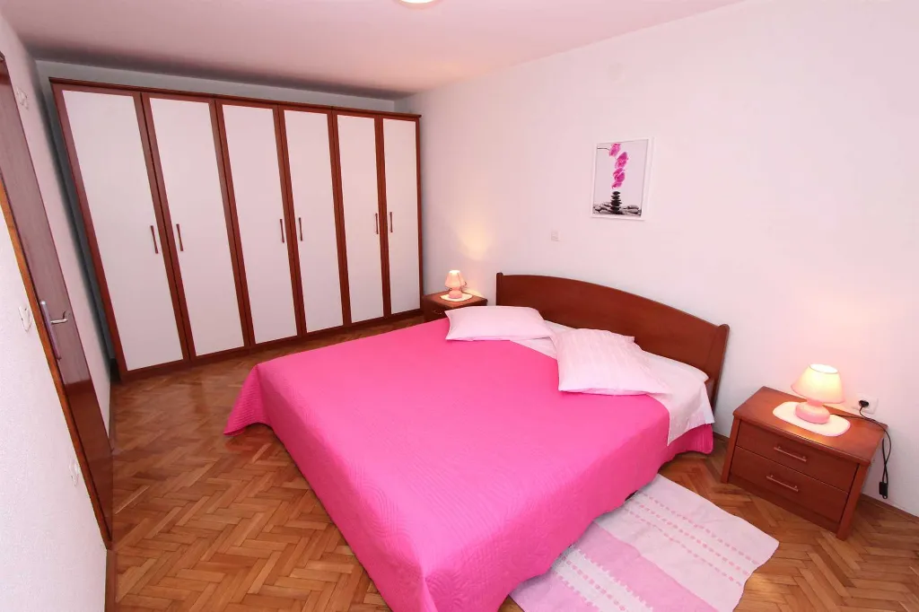 One-Bedroom Apartment with Terrace in Rovinj