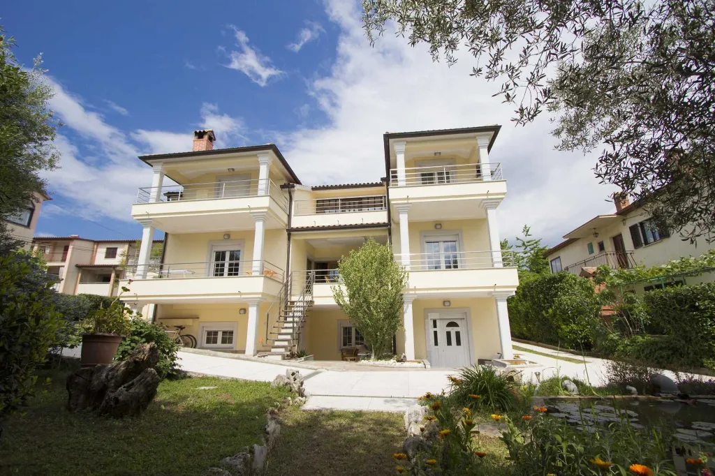 One-Bedroom Apartment for 3 Guests in Rovinj