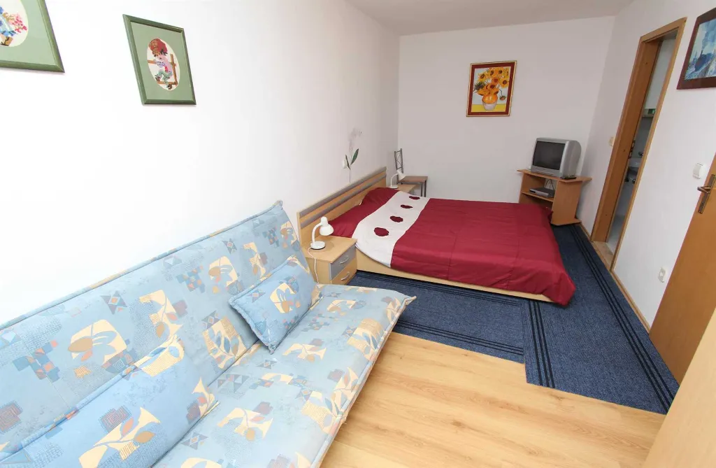 One-Bedroom Apartment with Terrace in Rovinj