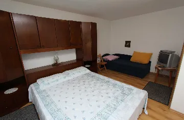 One-Bedroom Apartment in Rovinj for 2-3 Guests