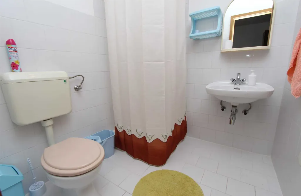 One-Bedroom Apartment in Rovinj for 2-3 Guests