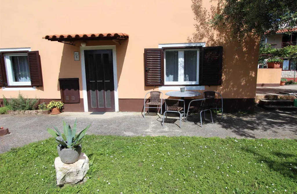 One-Bedroom Apartment for 3 Guests in Rovinj