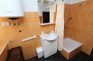 One-Bedroom Apartment for 3 Guests in Rovinj