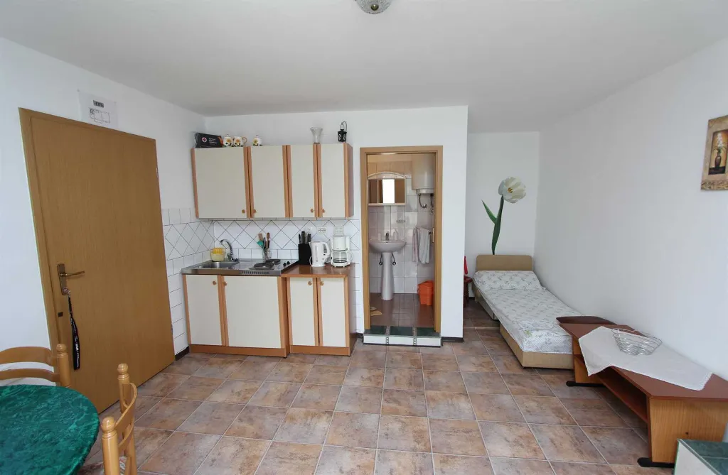One-Bedroom Apartment with Balcony in Rovinj