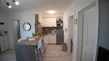 Two-Bedroom Apartment in Rovinj with Sea View