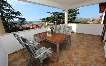 Two-Bedroom Apartment in Rovinj with Sea View
