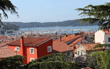 Two-Bedroom Apartment in Rovinj with Sea View