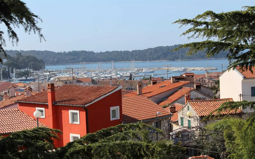 Two-Bedroom Apartment in Rovinj with Sea View