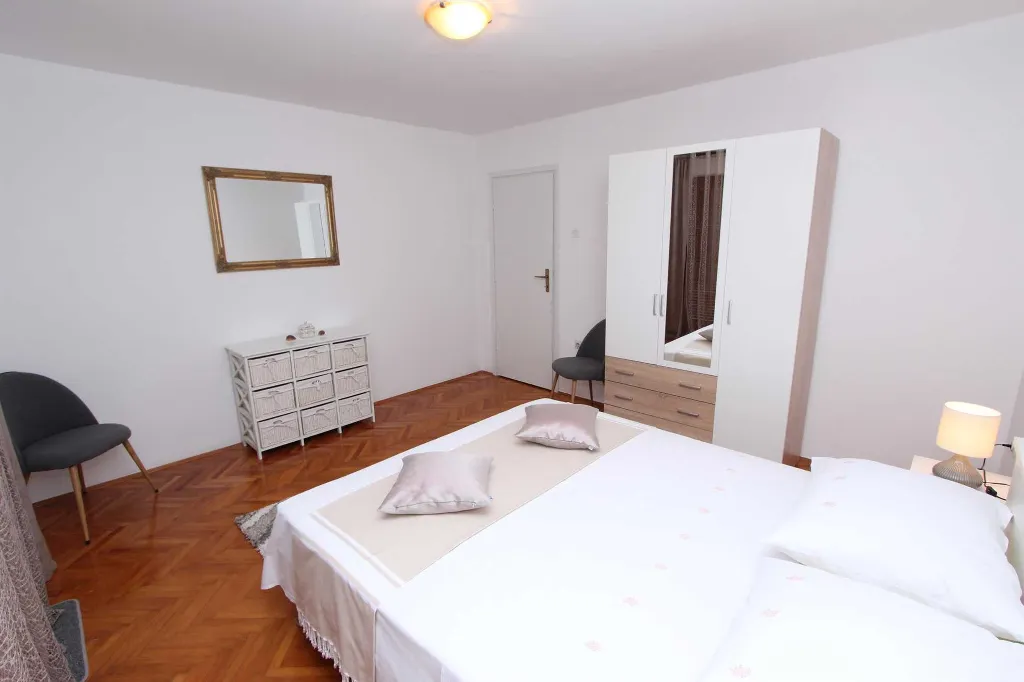 Two-Bedroom Apartment in Rovinj for 4 Guests