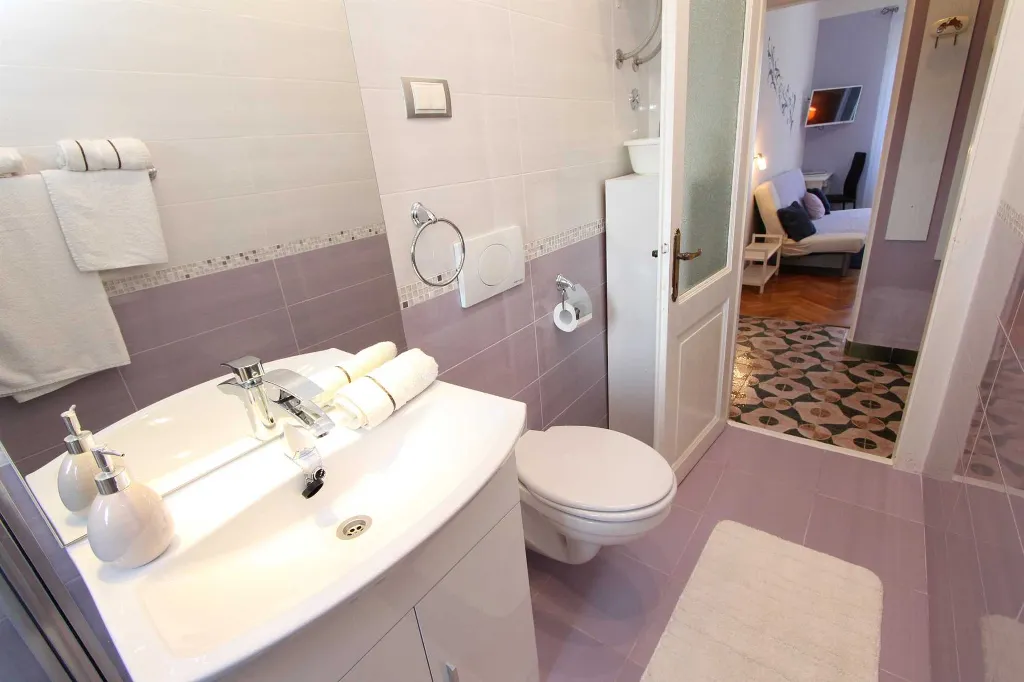 One-Bedroom Apartment in Rovinj with Terrace