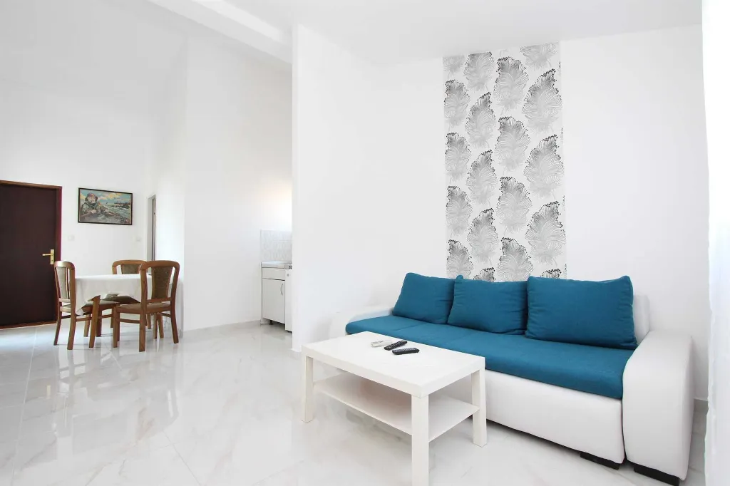 One-Bedroom Apartment for 3 Guests in Rovinj