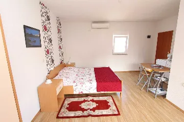 Studio Apartment for 2 in Rovinj with Balcony