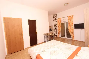 Studio Apartment for 2 in Rovinj with Balcony