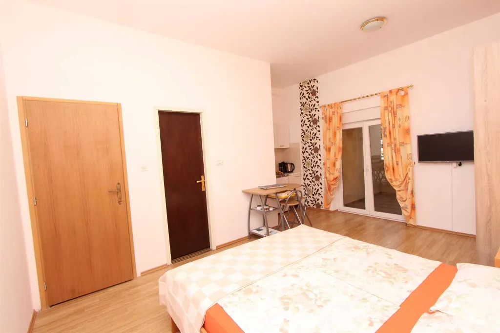 Studio Apartment for 2 in Rovinj with Balcony