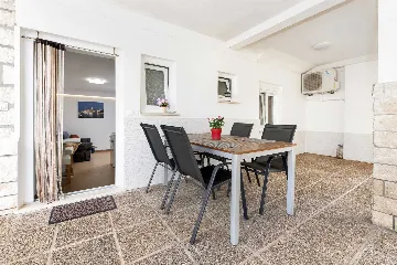 One-Bedroom Apartment with Terrace in Rovinj