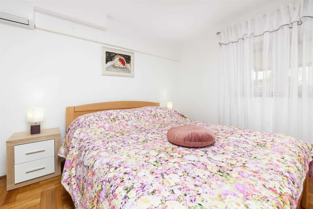 One-Bedroom Apartment with Terrace in Rovinj