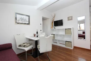 One-Bedroom Apartment with Balcony in Rovinj