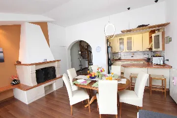Three-Bedroom Apartment in Rovinj with Balcony