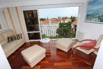 Three-Bedroom Apartment in Rovinj with Balcony