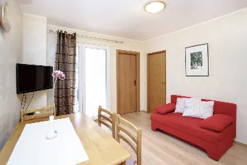 Two-Bedroom Apartment in Rovinj with Parking