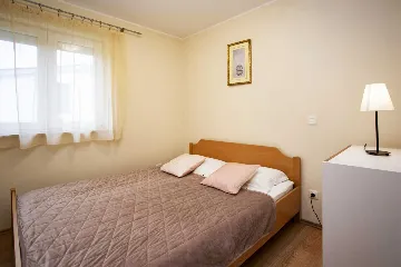 Two-Bedroom Apartment in Rovinj with Parking