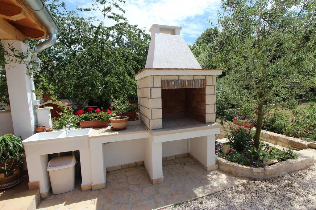 Two-Bedroom Apartment in Rovinj for Up to 5 Guests