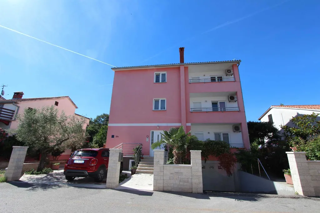 Two-Bedroom Apartment in Rovinj for Up to 5 Guests