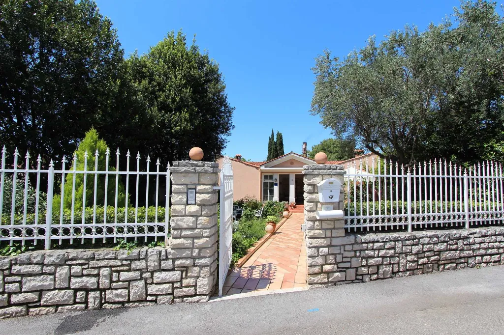 Two-Bedroom Apartment in Rovinj for 3 Guests