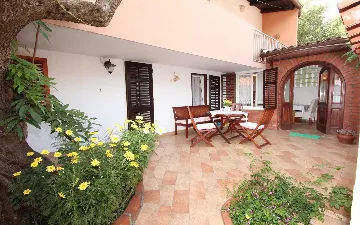 Two-Bedroom Apartment in Rovinj for 3 Guests