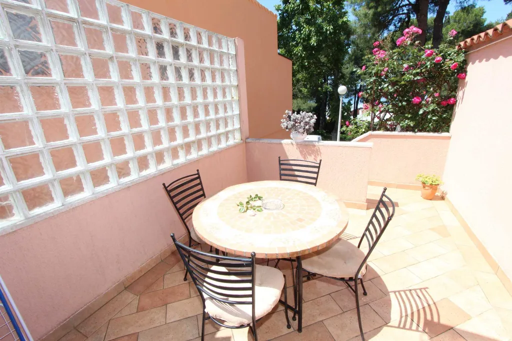 One-Bedroom Apartment for 2 in Rovinj
