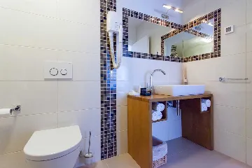 Double Room for 2 in Rovinj with Side Sea View