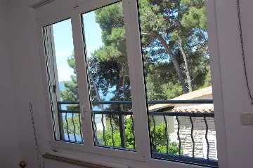 Double Room for 2 in Rovinj with Side Sea View