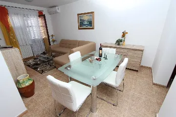 One-Bedroom Apartment for 2 in Rovinj