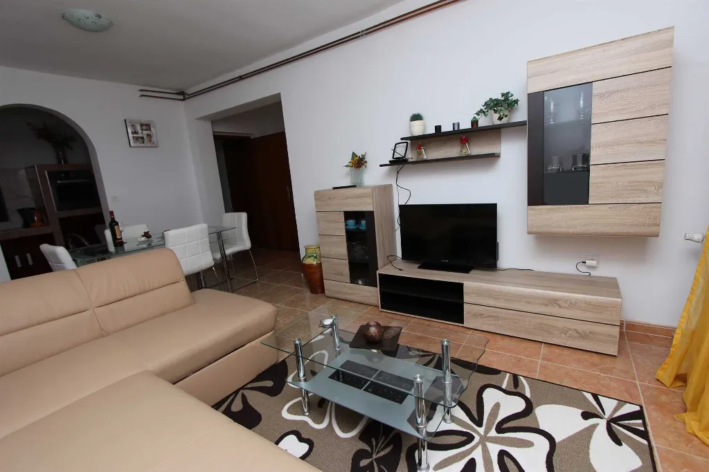 One-Bedroom Apartment for 2 in Rovinj