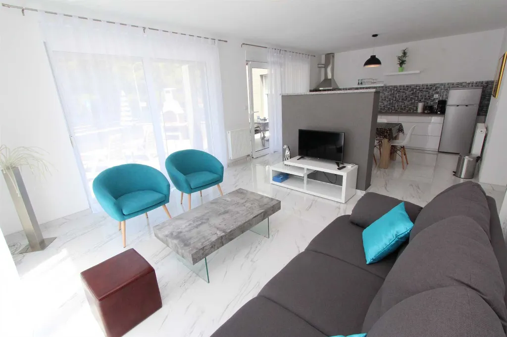 Holiday House with Pool for 5 Guests in Rovinj